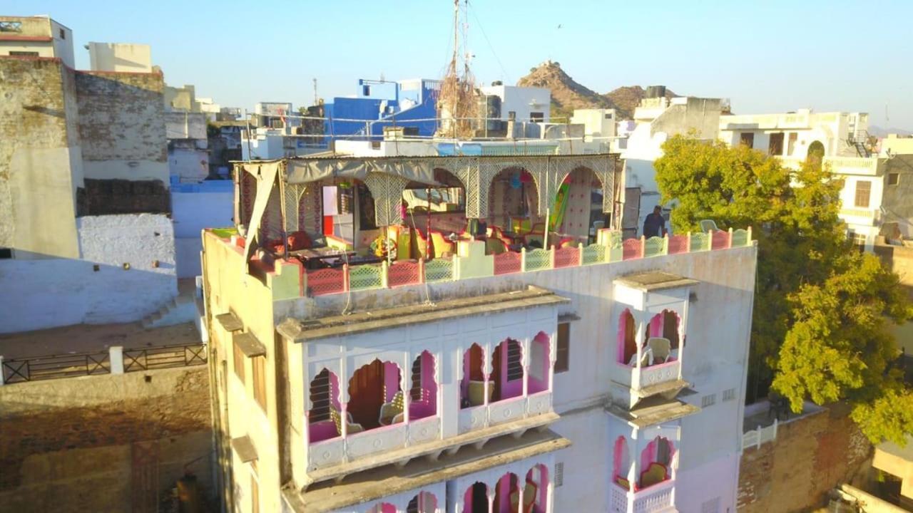 Hotel Paramount Palace Pushkar Exterior photo